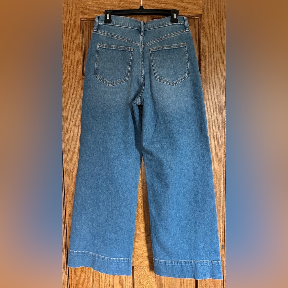GAP High Rise Stride Wide-Leg Jeans Women’s Size 28/6 Regular. Color Medium Wash - Picture 4 of 12